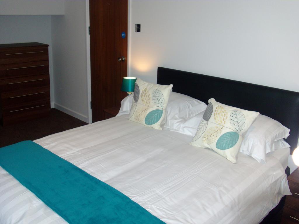 Lockinbar Holiday Apartments Tenby Exterior photo
